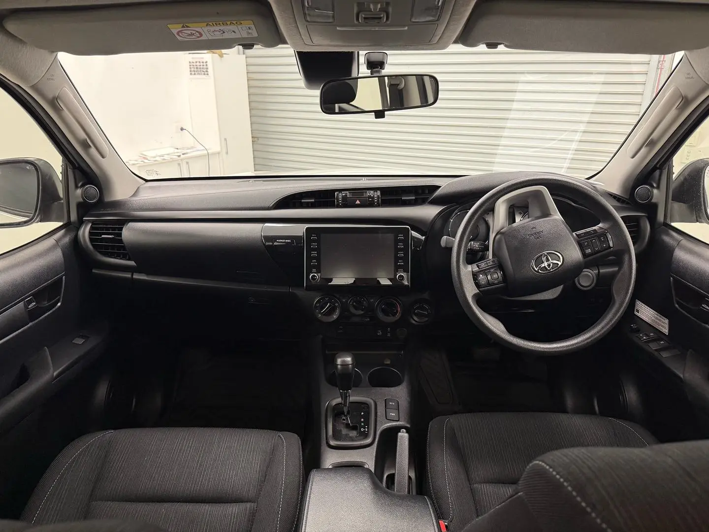 2022 Toyota Hilux Gallery Image 23