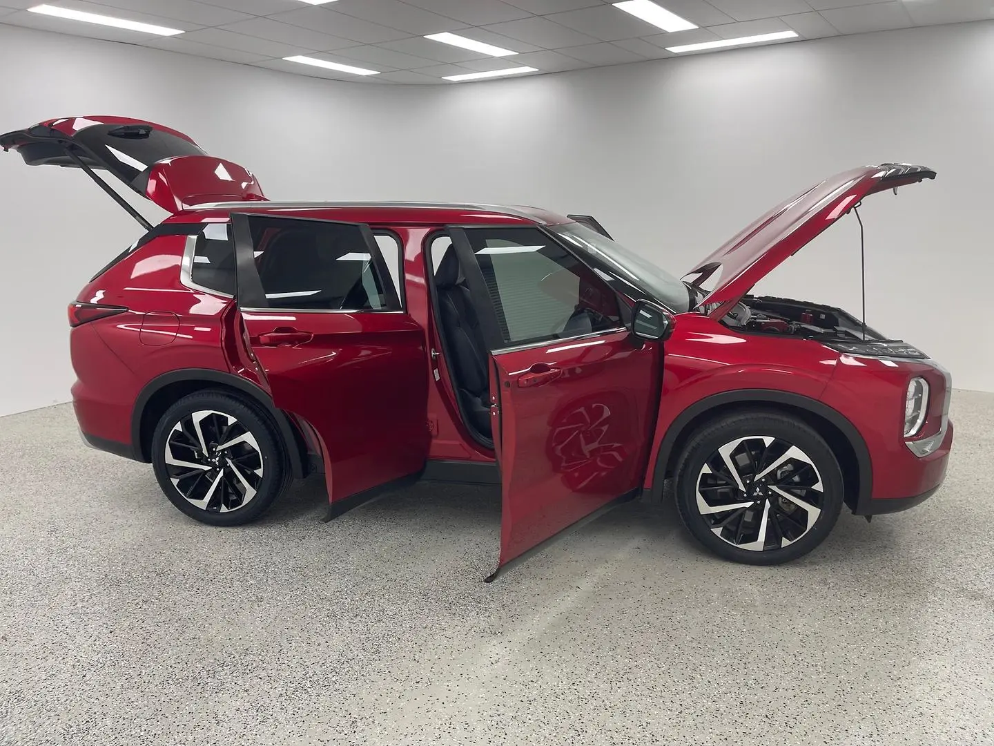 2022 Mitsubishi Outlander Gallery Image 8