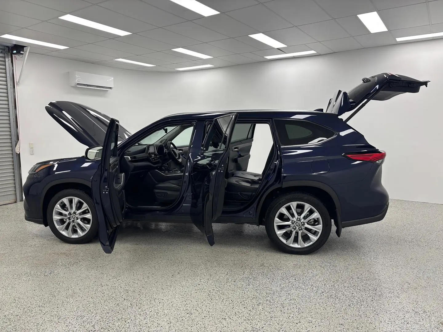 2022 Toyota Kluger Gallery Image 13