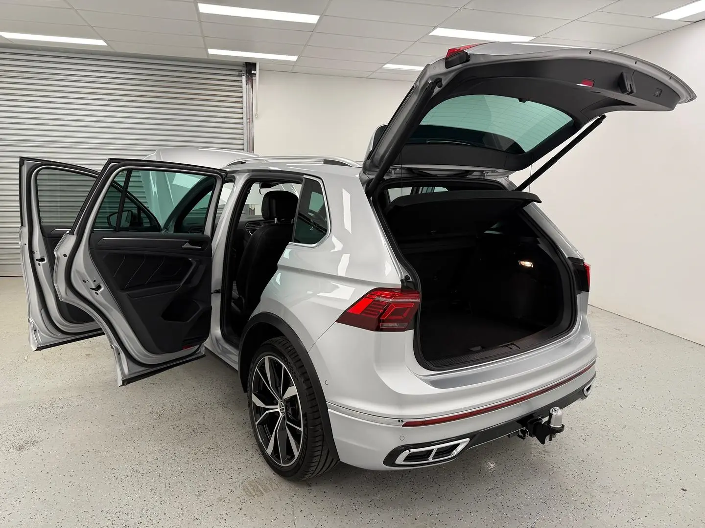 2021 Volkswagen Tiguan Gallery Image 12