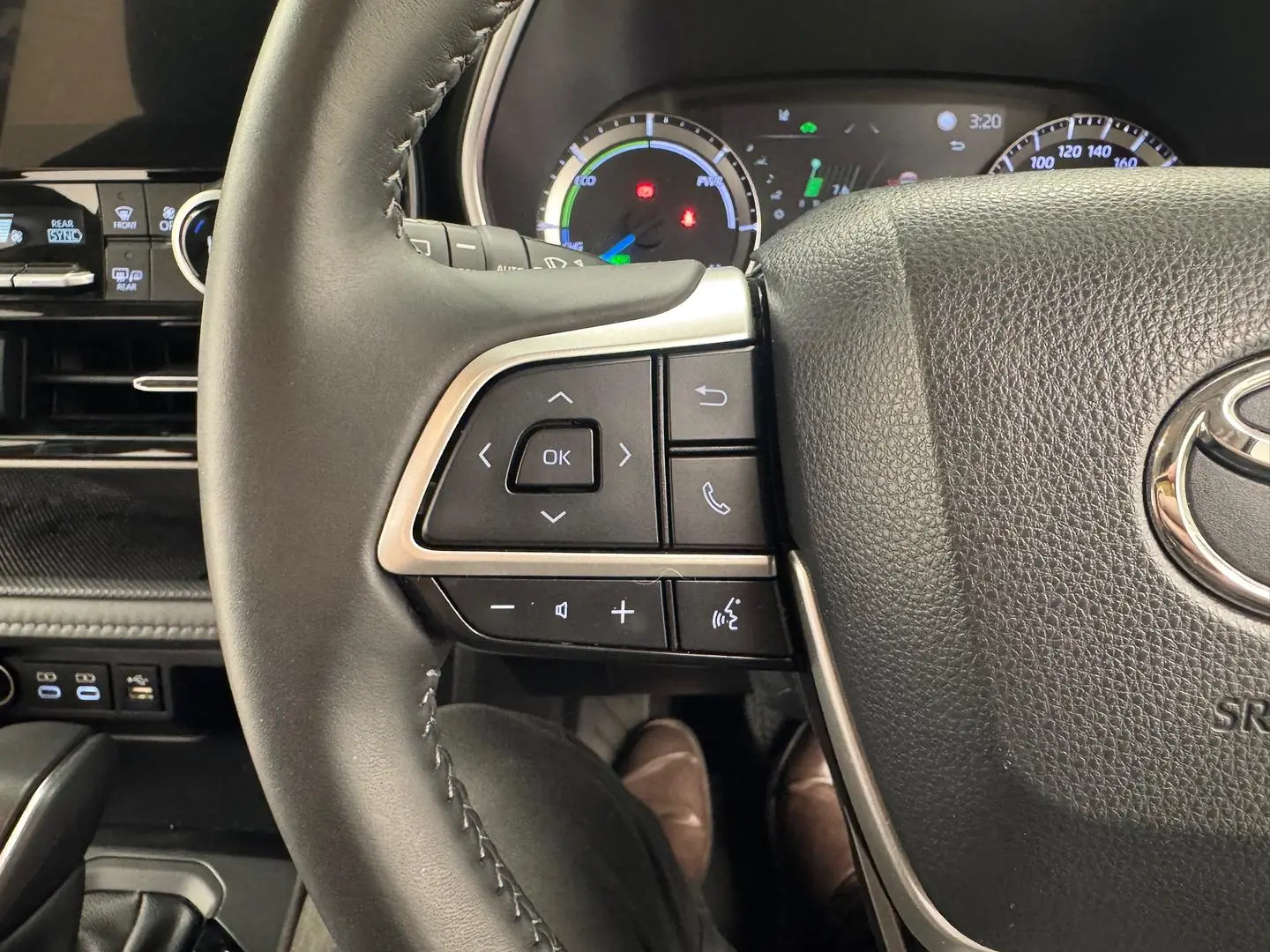 2023 Toyota Kluger Gallery Image 16