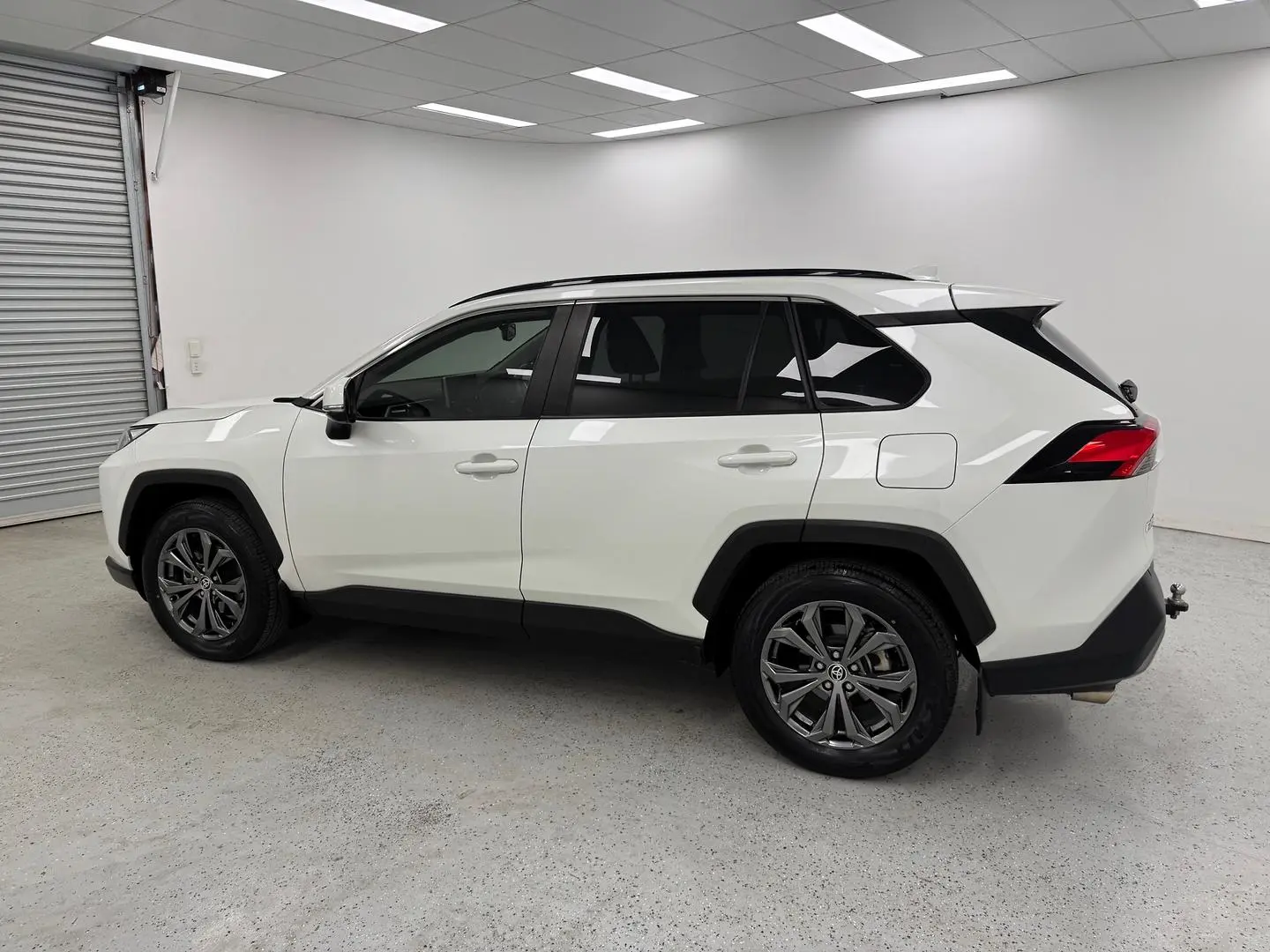 2022 Toyota RAV4 Gallery Image 6