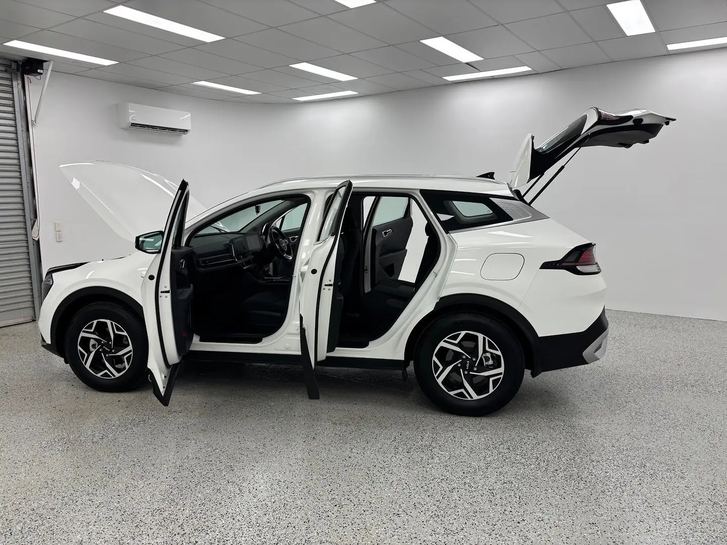 2024 Kia Sportage Gallery Image 13