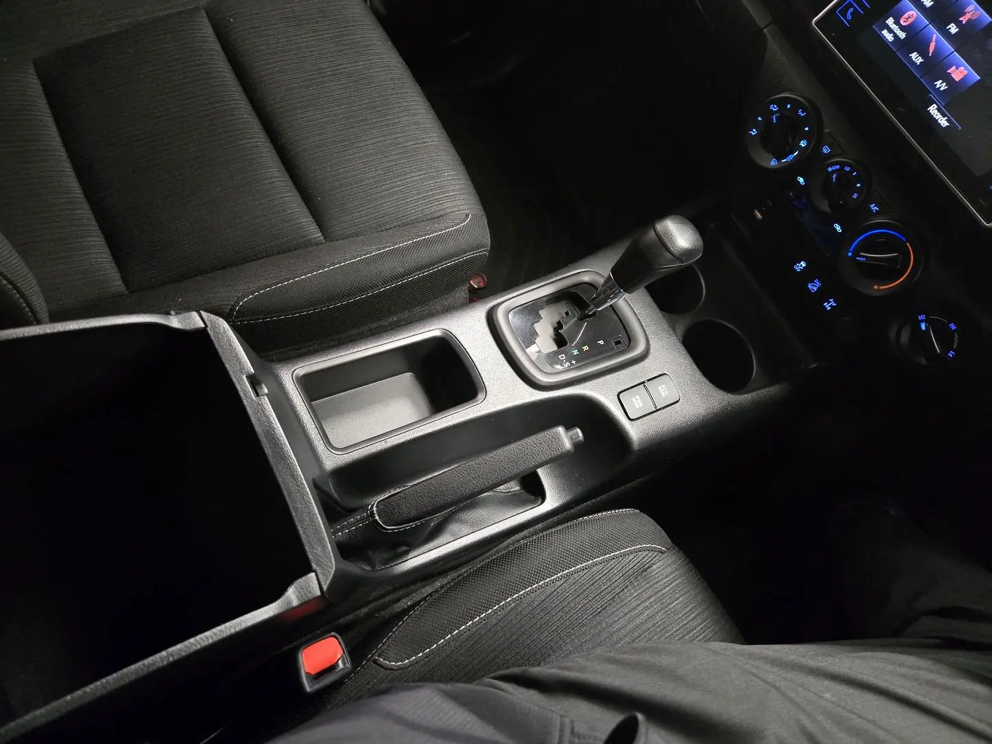 2019 Toyota Hilux Gallery Image 31