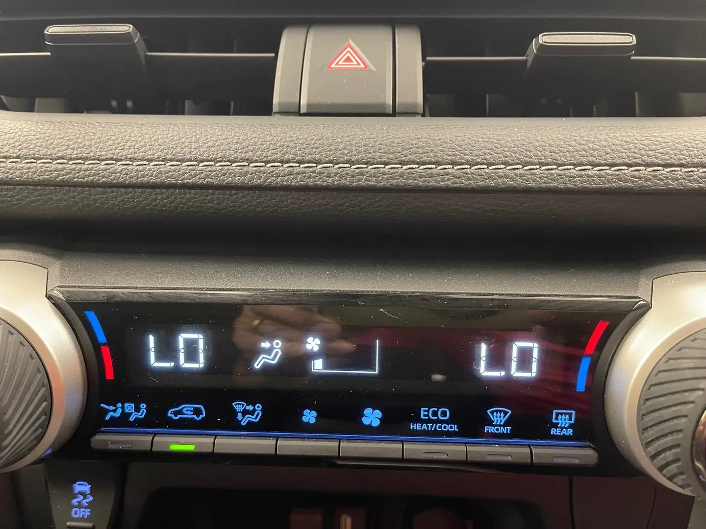 2021 Toyota RAV4 Gallery Image 26