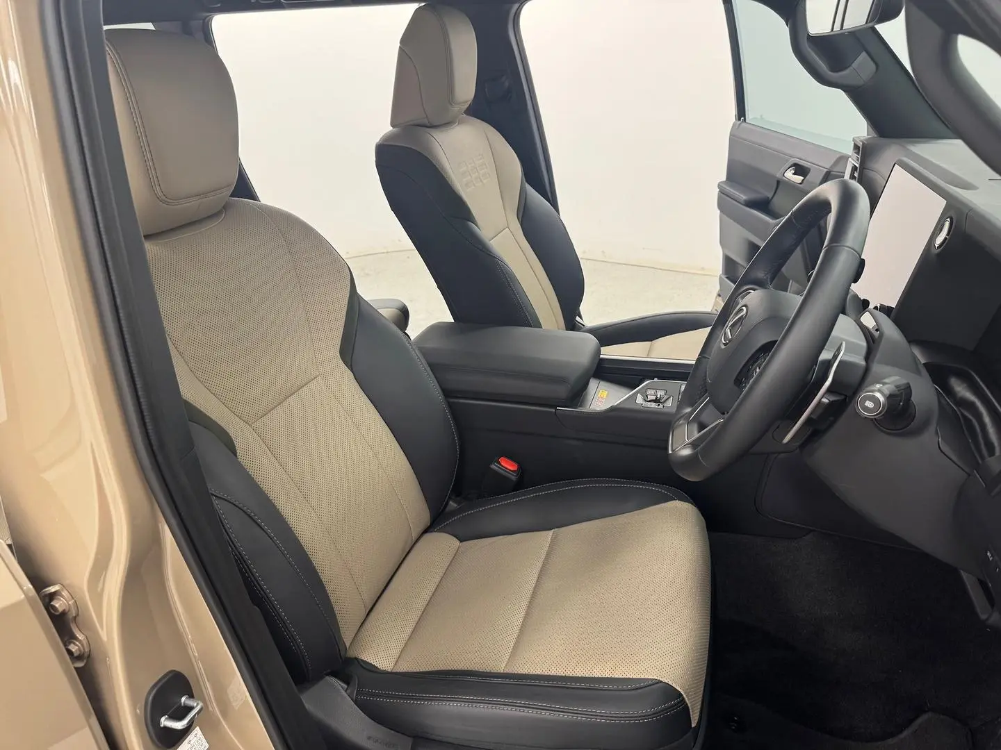 2024 Lexus GX Gallery Image 29