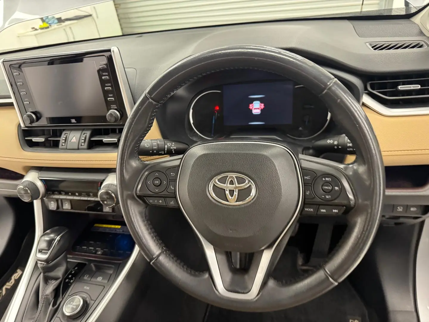 2020 Toyota RAV4 Gallery Image 17
