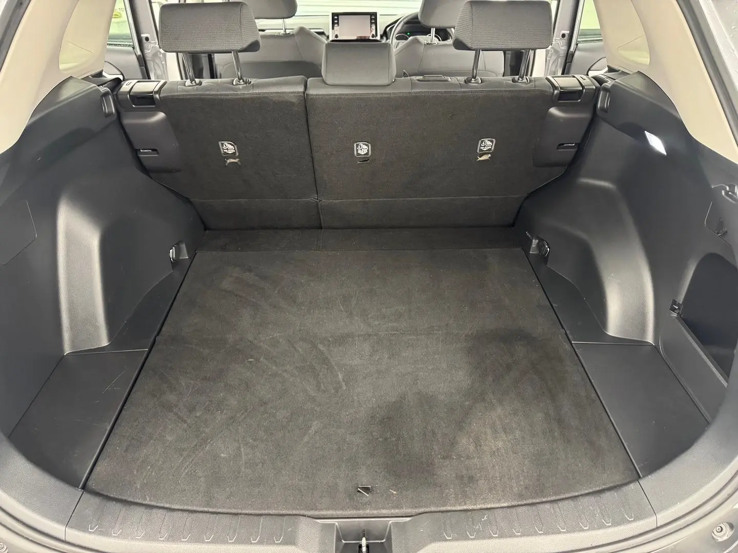 2022 Toyota RAV4 Gallery Image 28