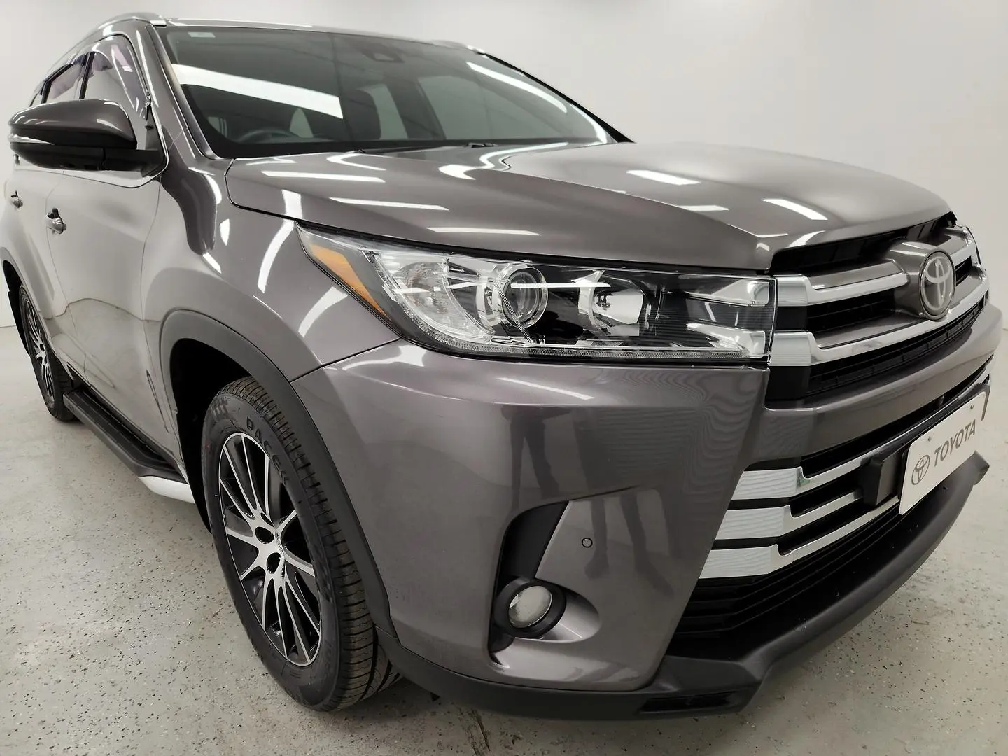 2020 Toyota Kluger Gallery Image 1
