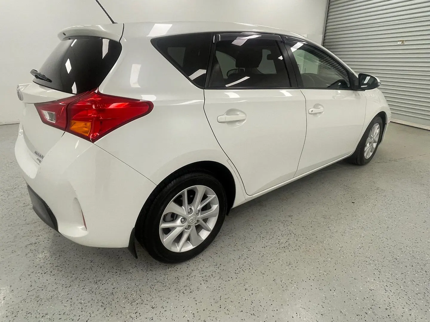 2015 Toyota Corolla Gallery Image 3