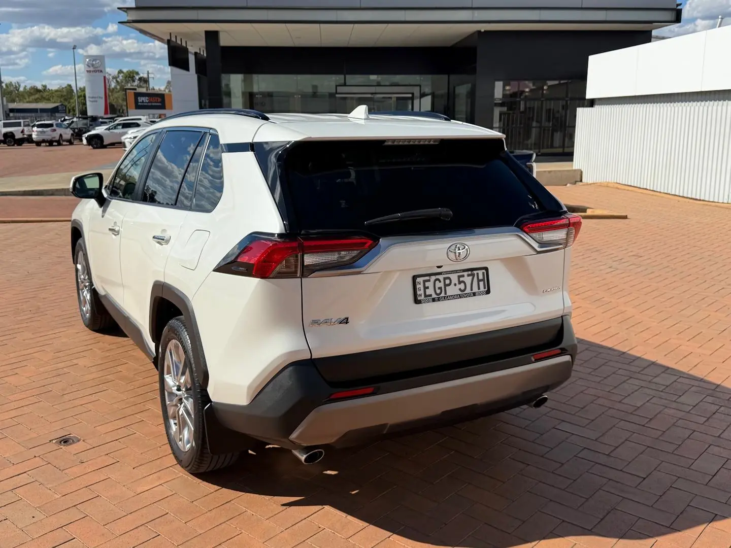 2020 Toyota RAV4 Gallery Image 4