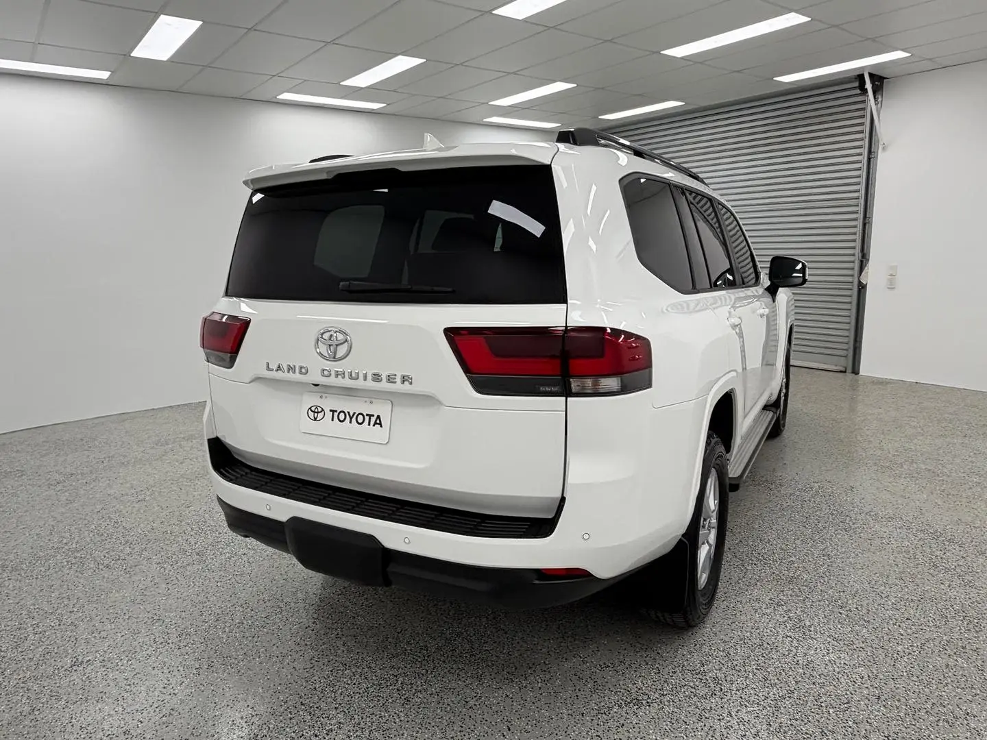 2024 Toyota Landcruiser Gallery Image 3