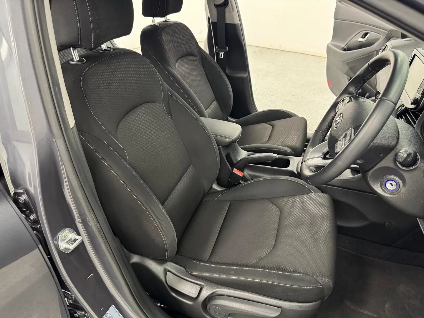 2019 Hyundai i30 Gallery Image 25