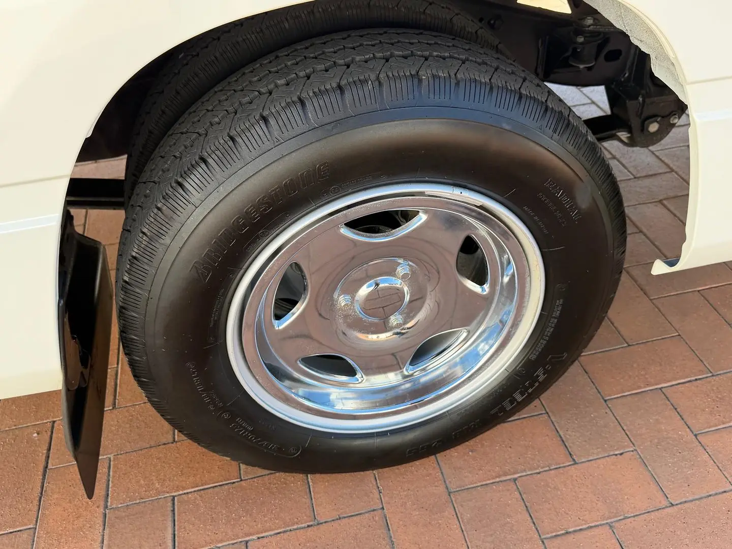 2025 Toyota Coaster Gallery Image 29