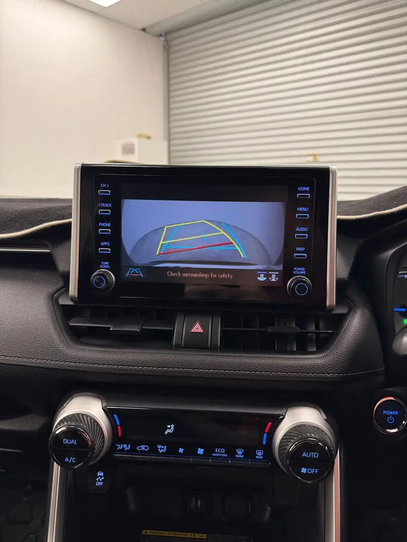 2019 Toyota RAV4 Gallery Image 29