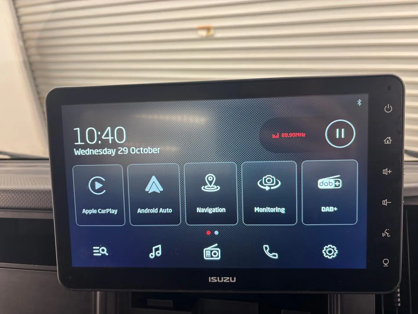 2023 Isuzu N Series Gallery Image 27