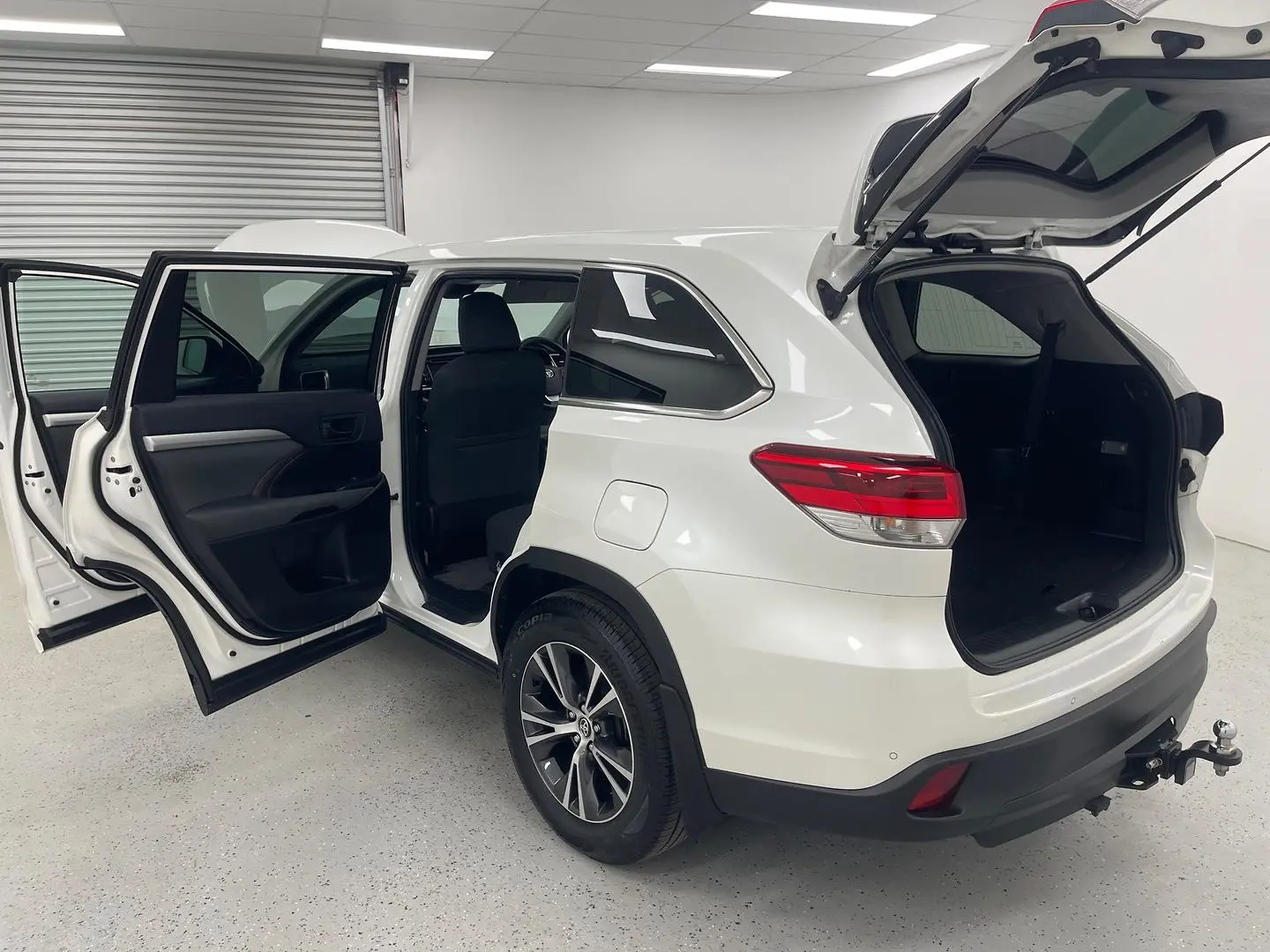 2018 Toyota Kluger Gallery Image 11