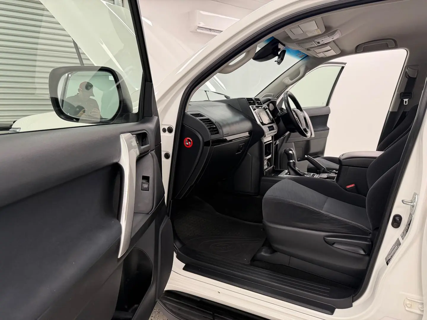 2020 Toyota Landcruiser Prado Gallery Image 10