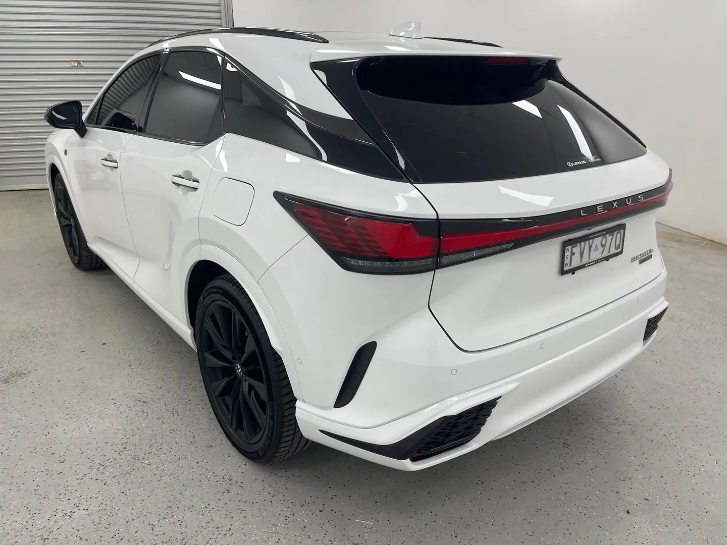 2025 Lexus RX Gallery Image 5