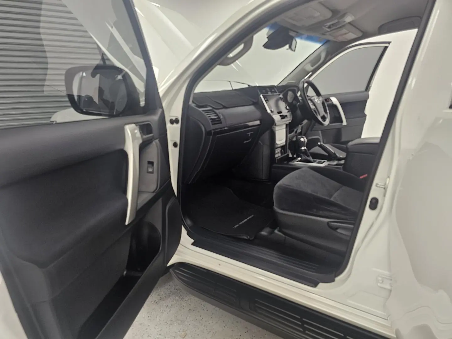 2021 Toyota Landcruiser Prado Gallery Image 11