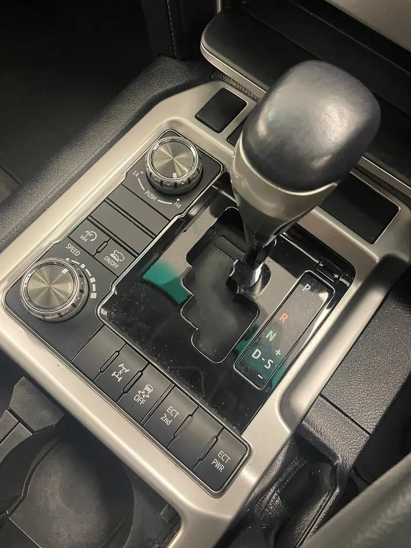 2020 Toyota Landcruiser Gallery Image 31