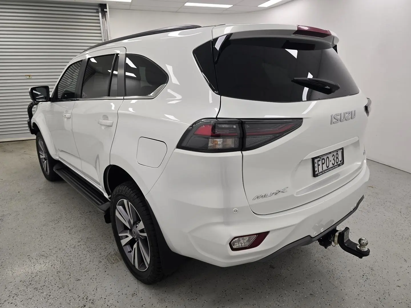 2023 Isuzu MU-X Gallery Image 5