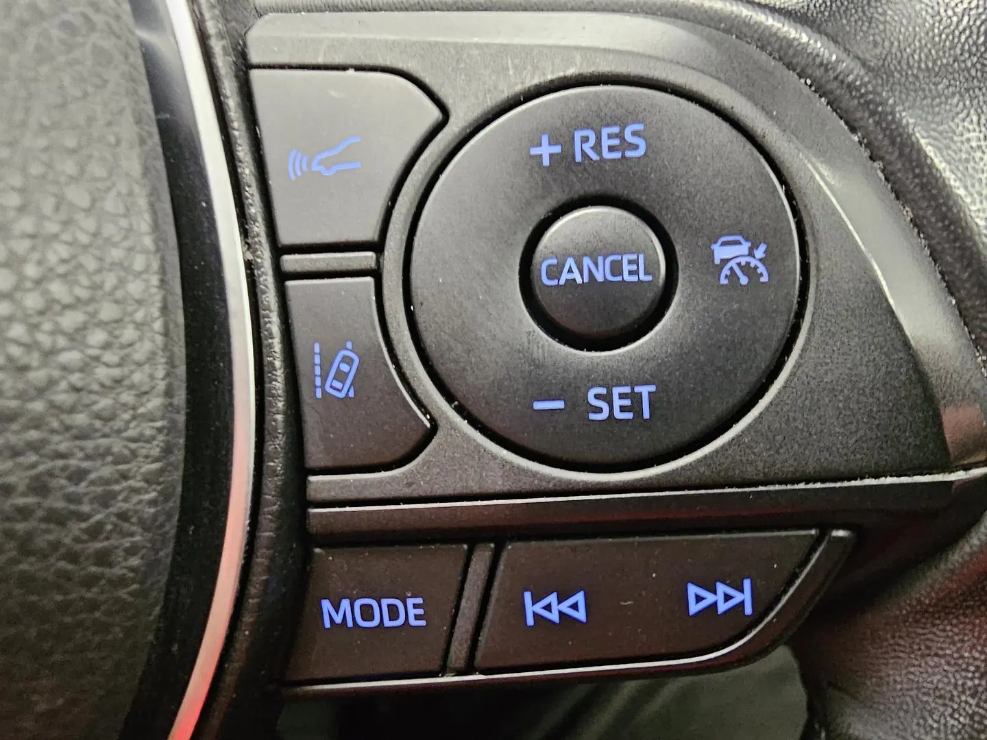 2022 Toyota RAV4 Gallery Image 37