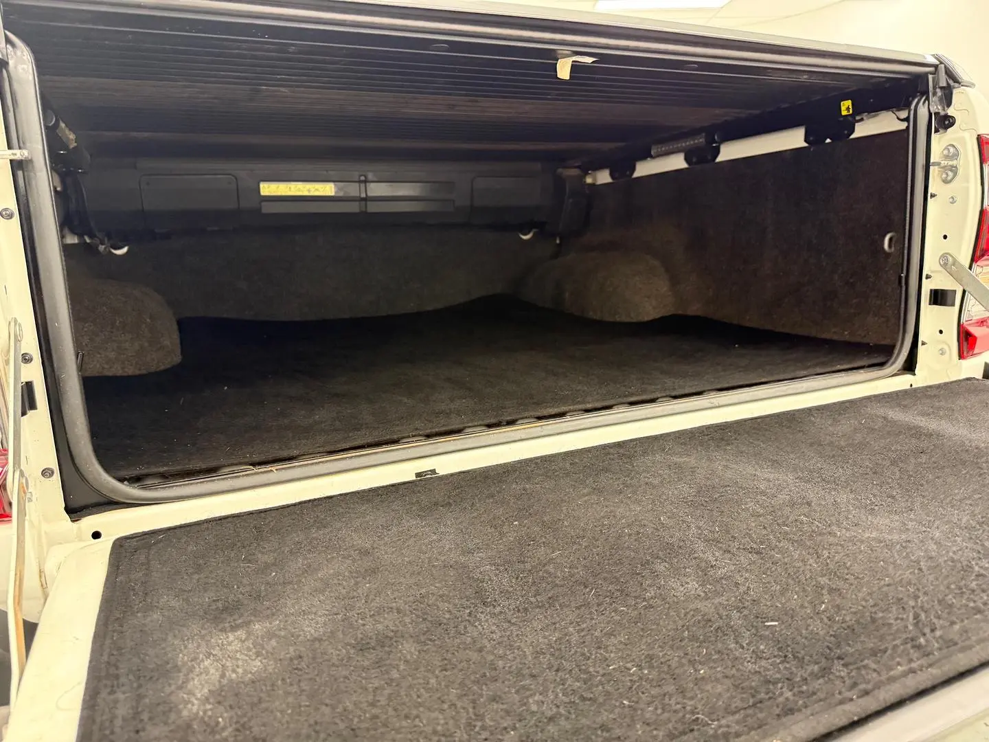 2023 Toyota Hilux Gallery Image 14