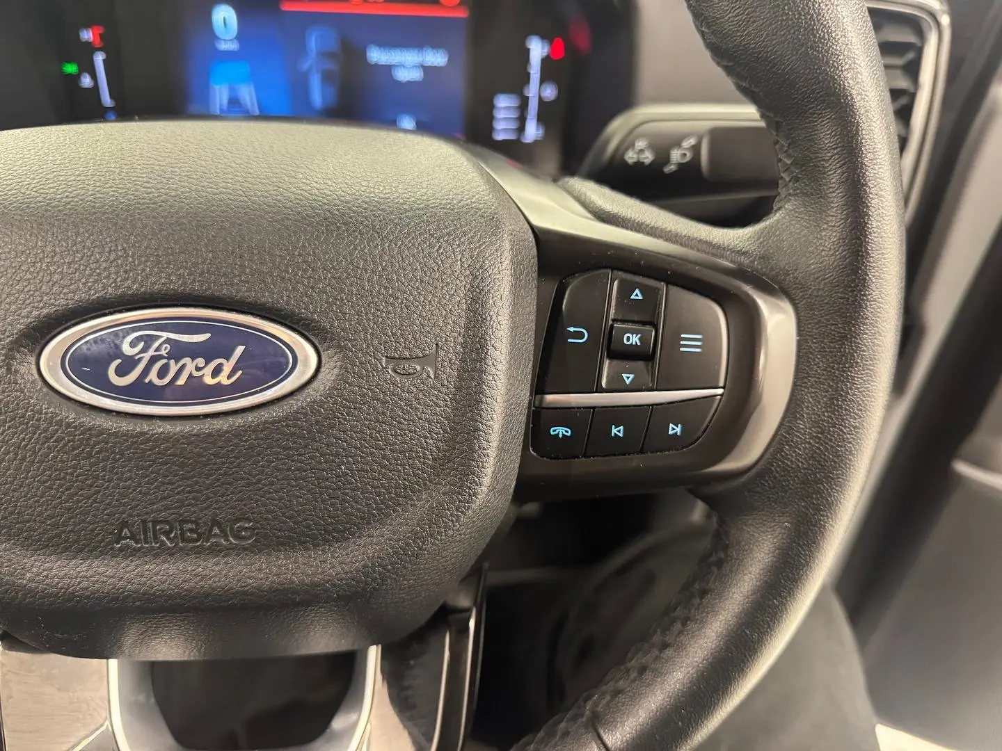 2023 Ford Everest Gallery Image 19
