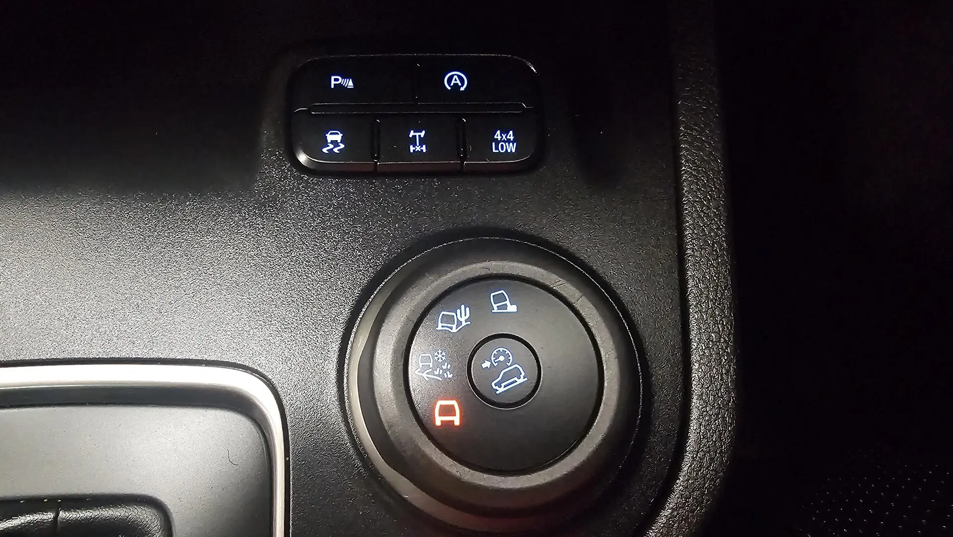 2022 Ford Everest Gallery Image 37