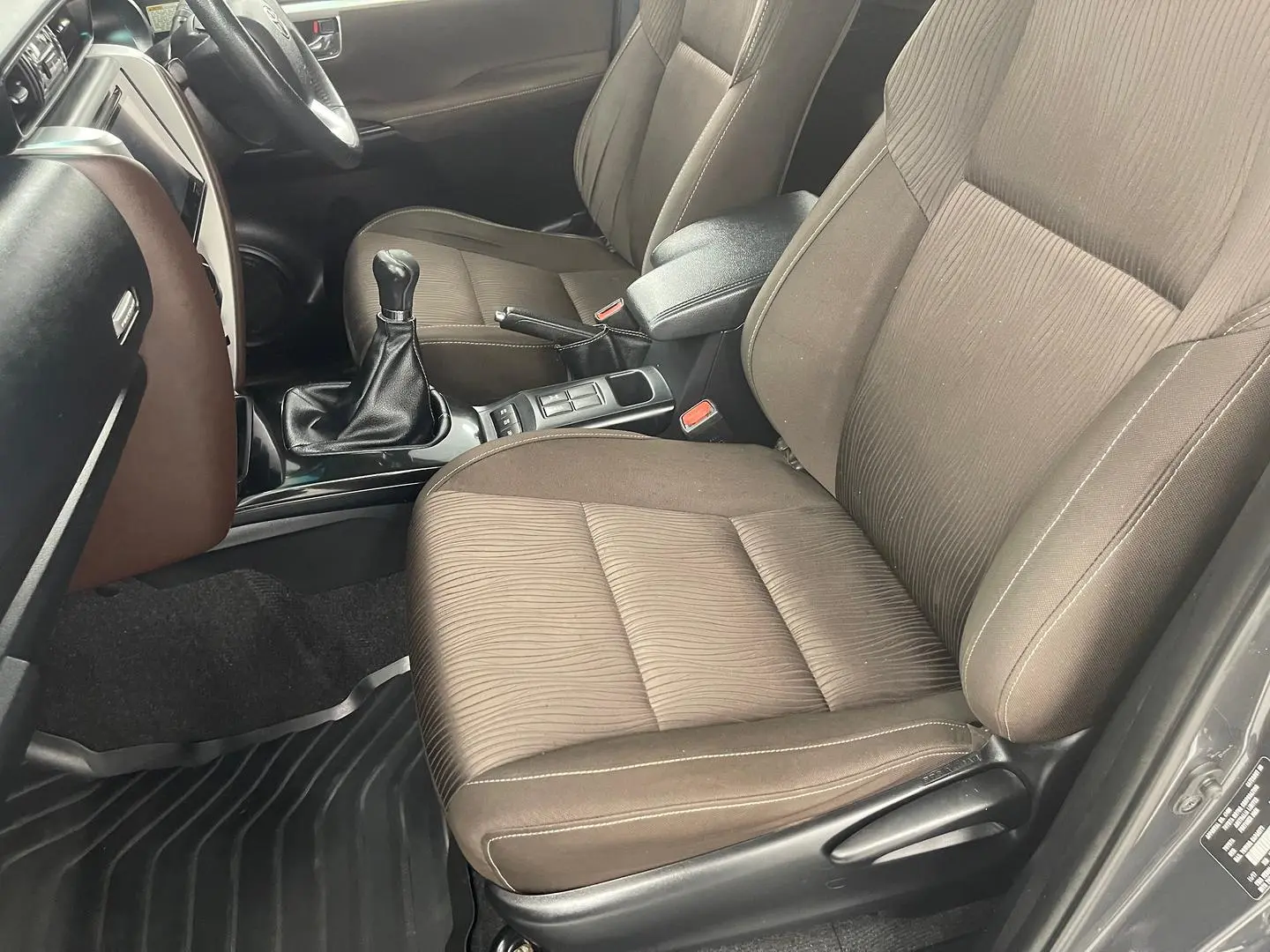 2017 Toyota Fortuner Gallery Image 31