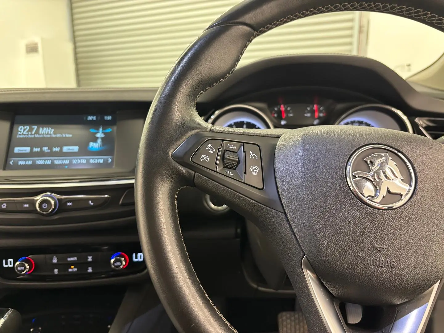 2018 Holden Commodore Gallery Image 28