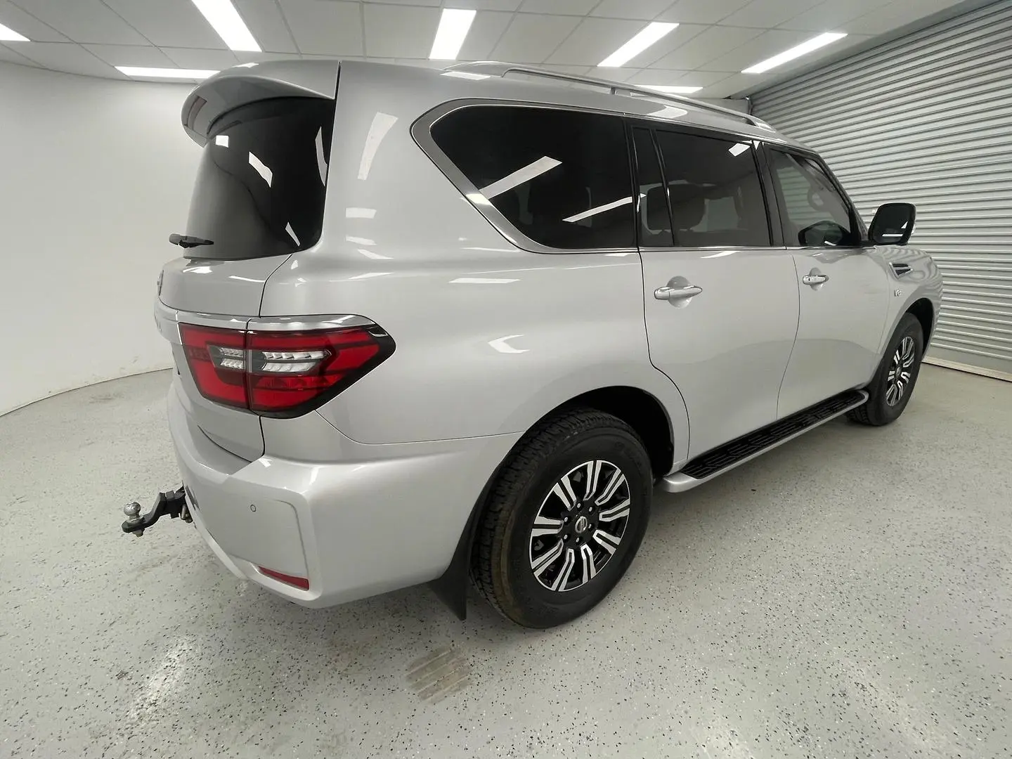 2020 Nissan Patrol Gallery Image 3