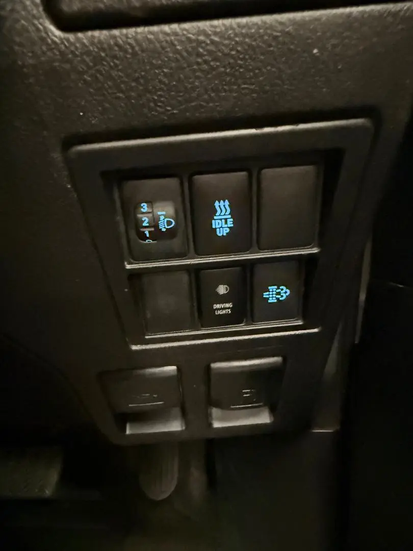 2022 Toyota Hilux Gallery Image 35