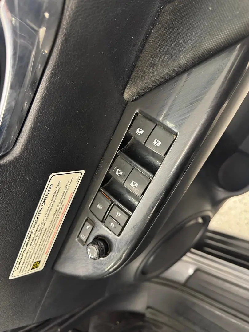 2020 Toyota Hilux Gallery Image 17