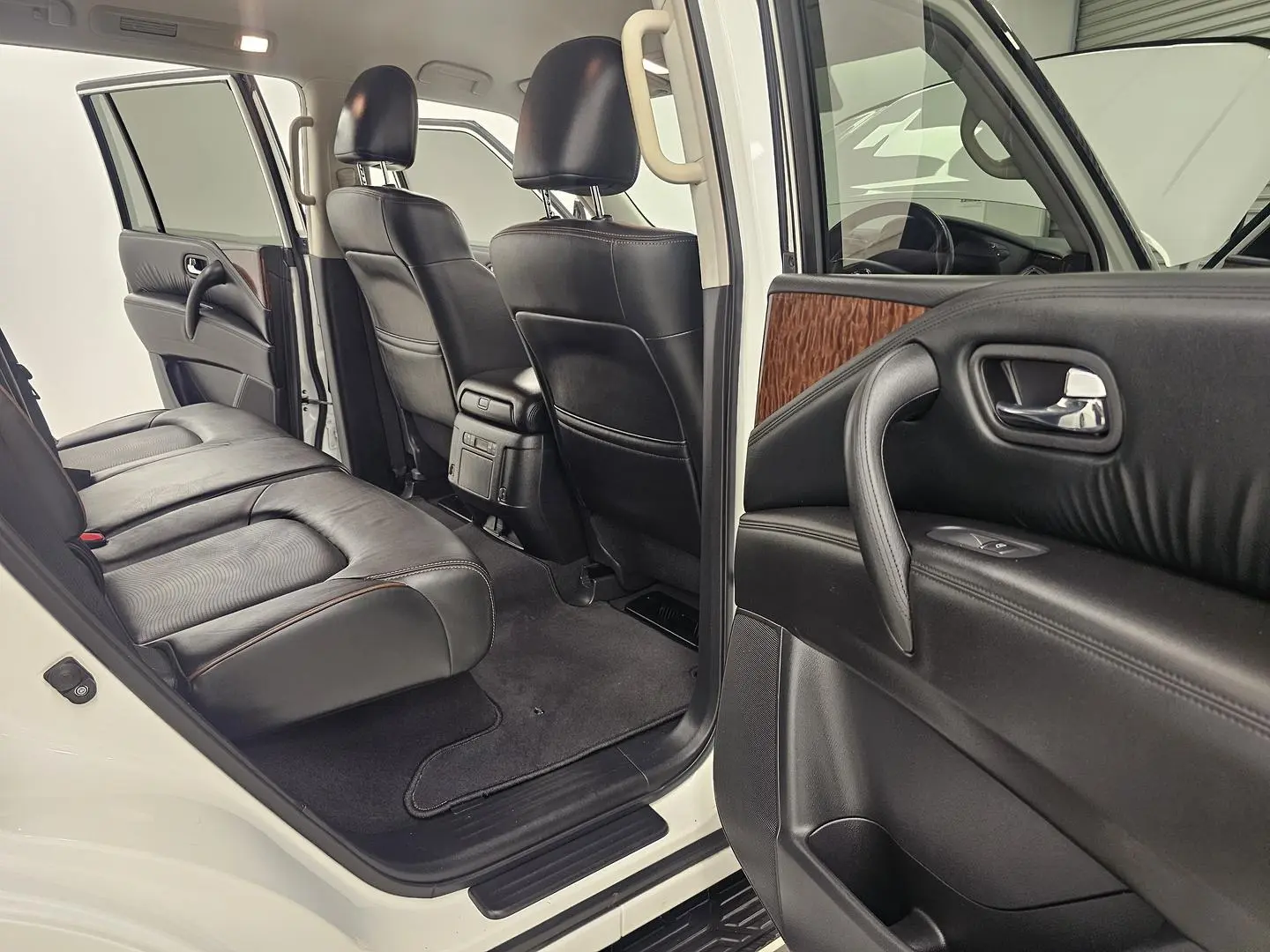 2020 Nissan Patrol Gallery Image 21