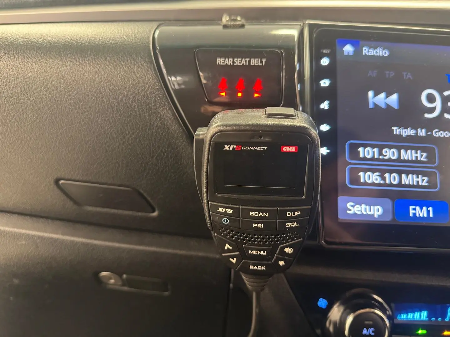 2016 Toyota Hilux Gallery Image 25