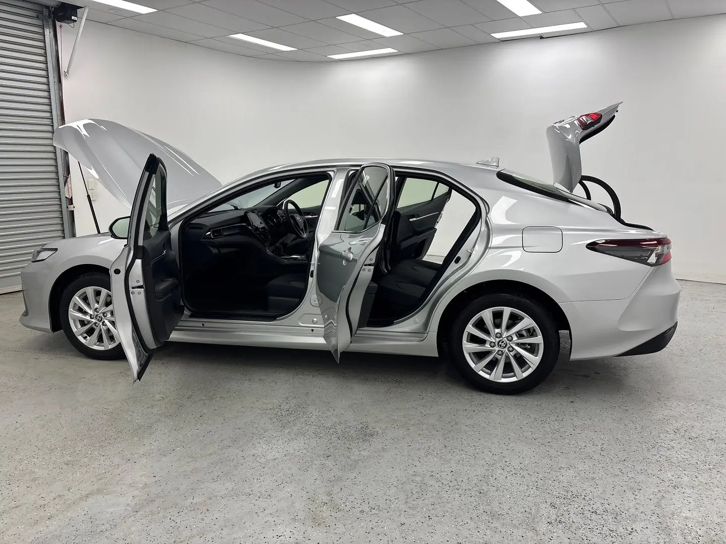 2024 Toyota Camry Gallery Image 13