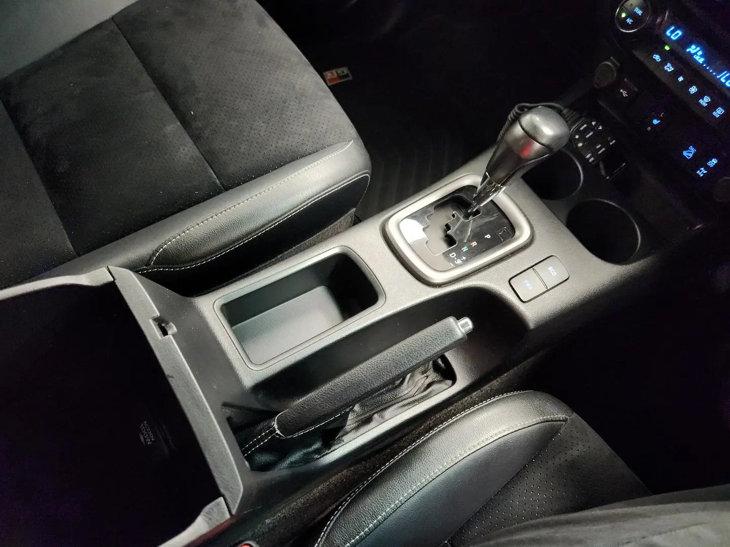 2023 Toyota Hilux Gallery Image 36
