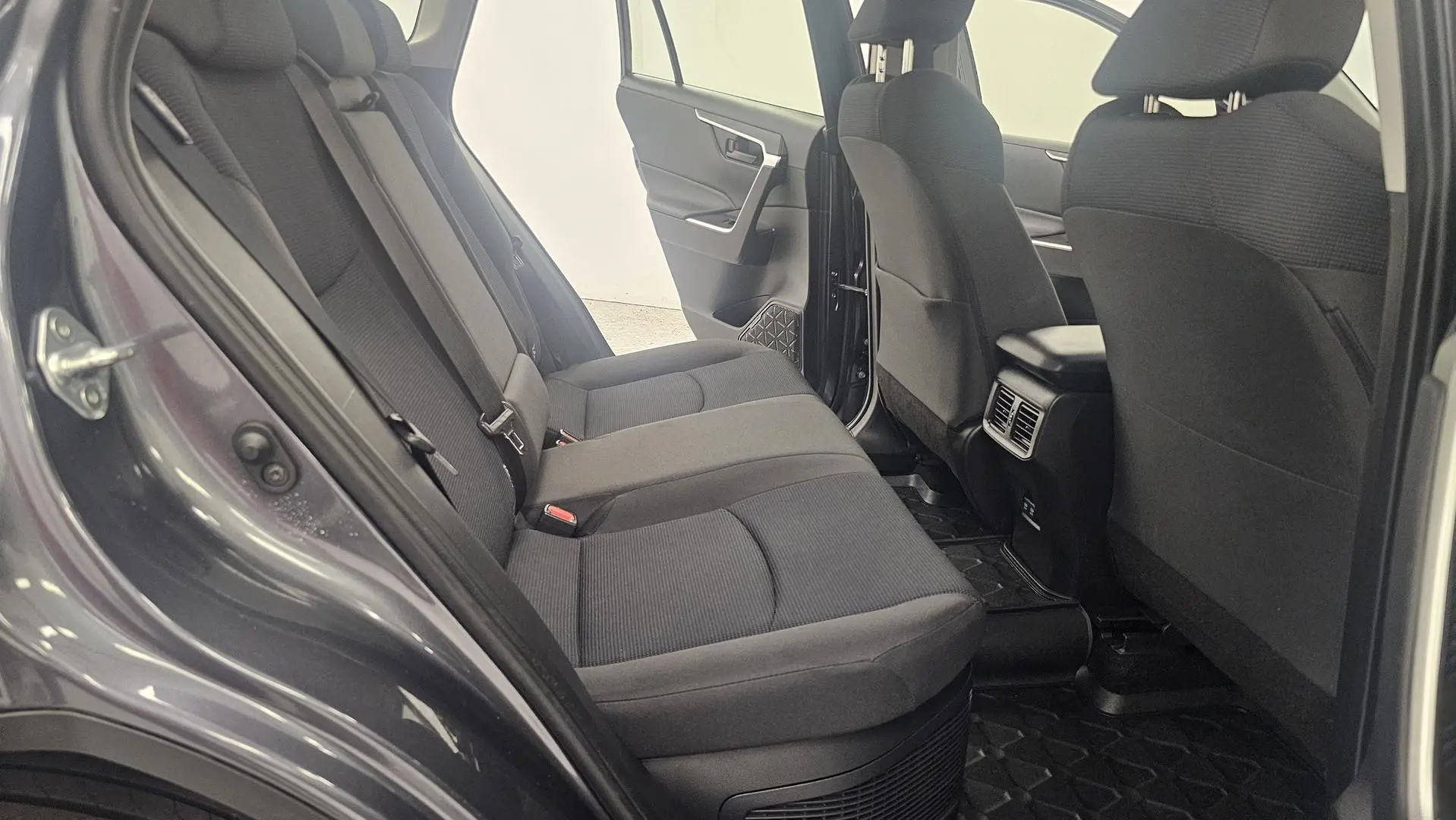2022 Toyota RAV4 Gallery Image 22