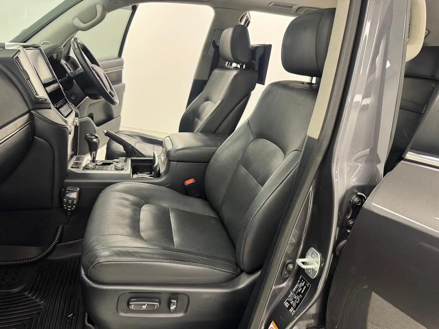 2019 Toyota Landcruiser Gallery Image 40