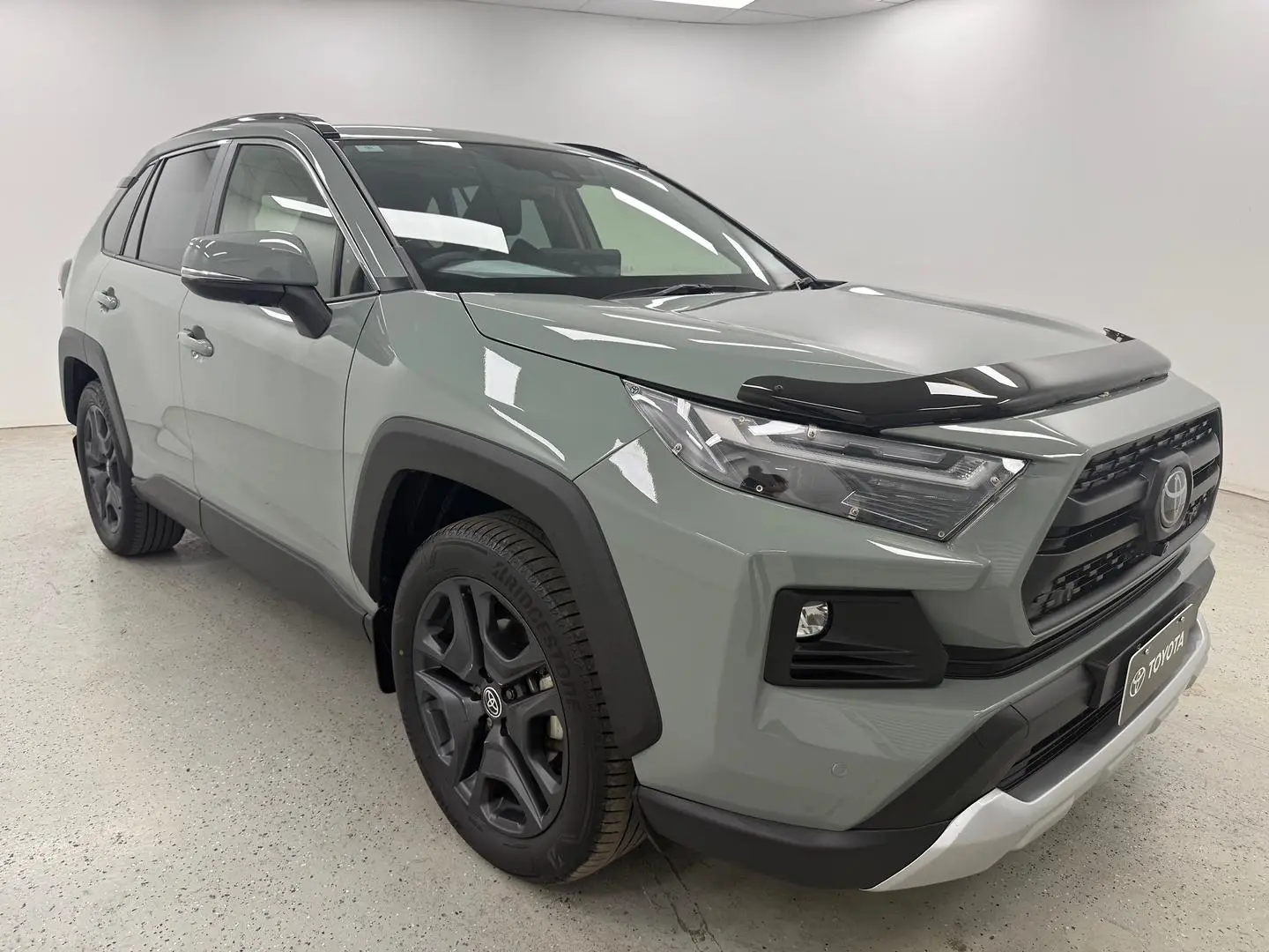 2023 Toyota RAV4 Gallery Image 1