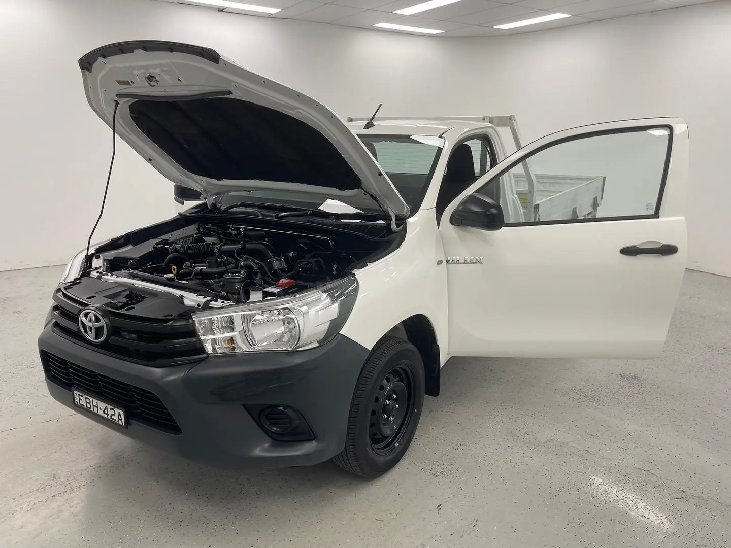 2019 Toyota Hilux Gallery Image 13