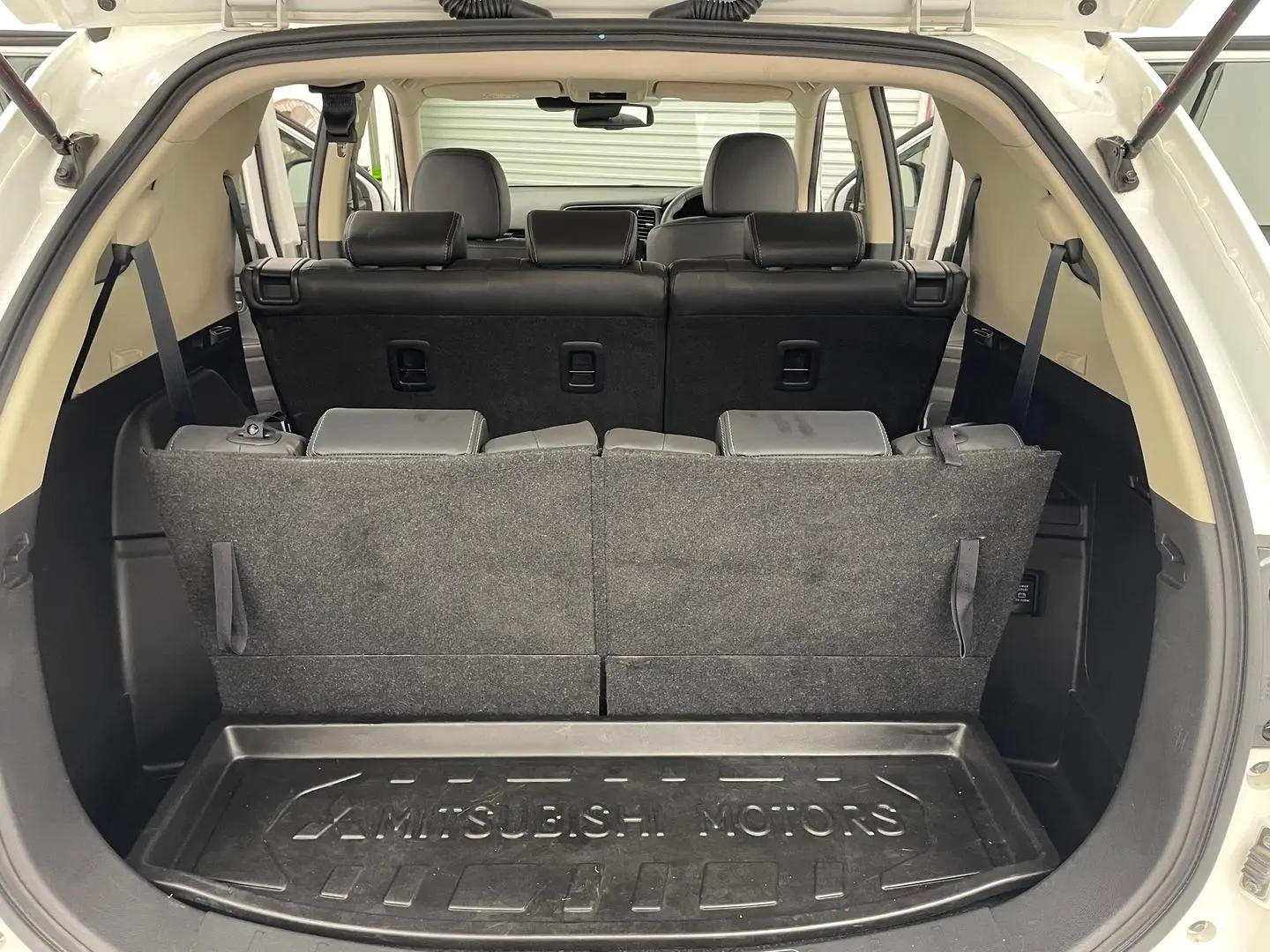 2019 Mitsubishi Outlander Gallery Image 21