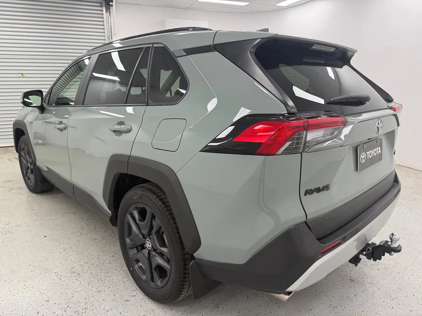 2023 Toyota RAV4 Gallery Image 5