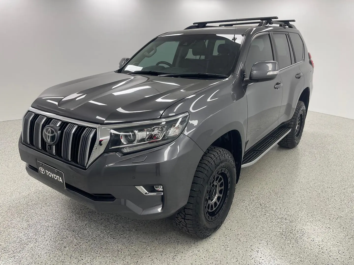 2022 Toyota Landcruiser Prado Gallery Image 6