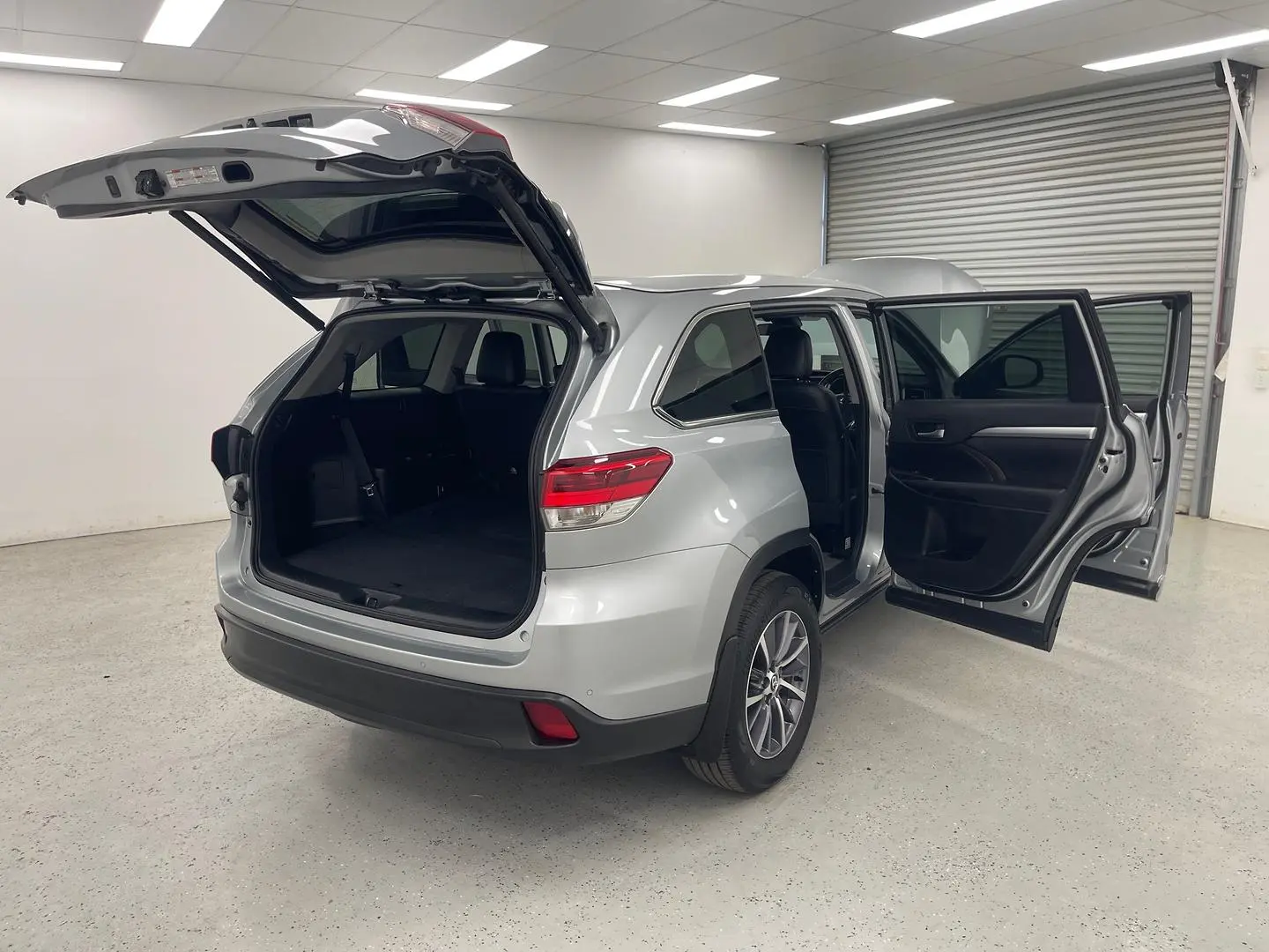 2019 Toyota Kluger Gallery Image 9