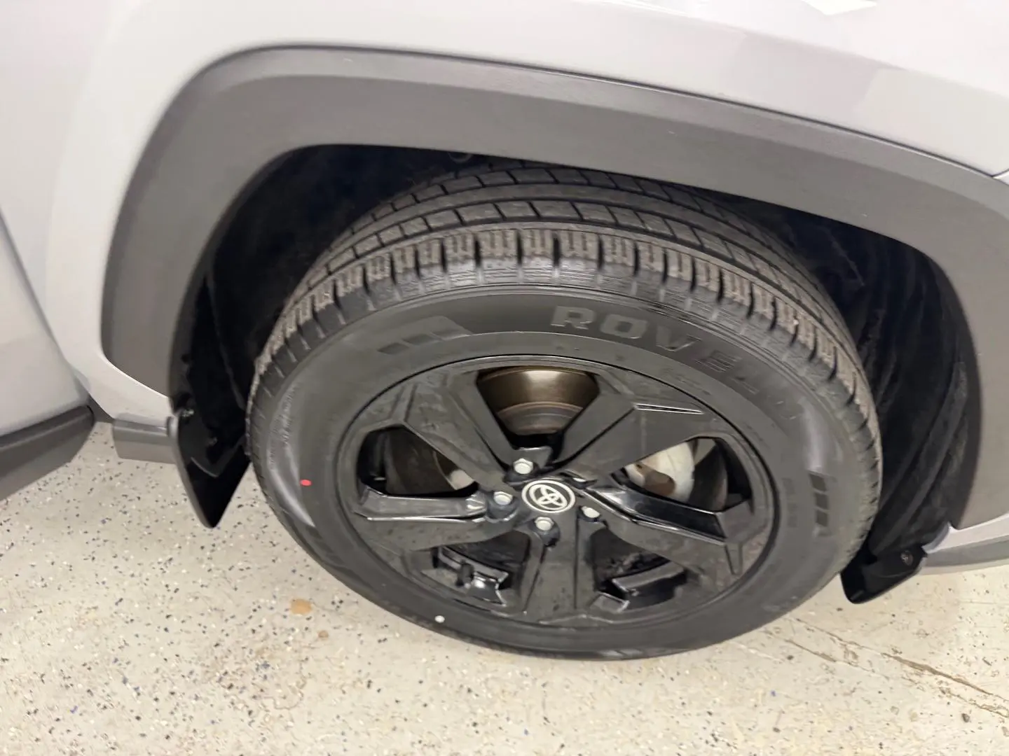 2020 Toyota RAV4 Gallery Image 14