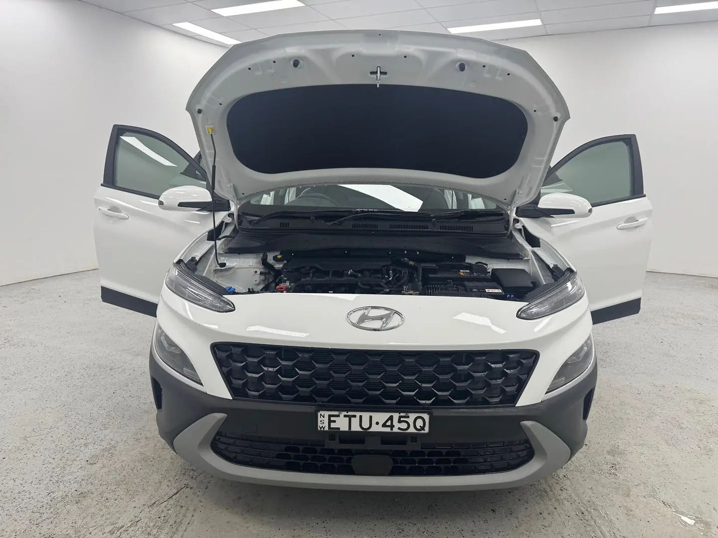 2022 Hyundai Kona Gallery Image 13