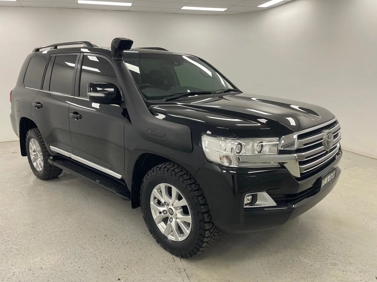 2020 Toyota Landcruiser Gallery Image 1